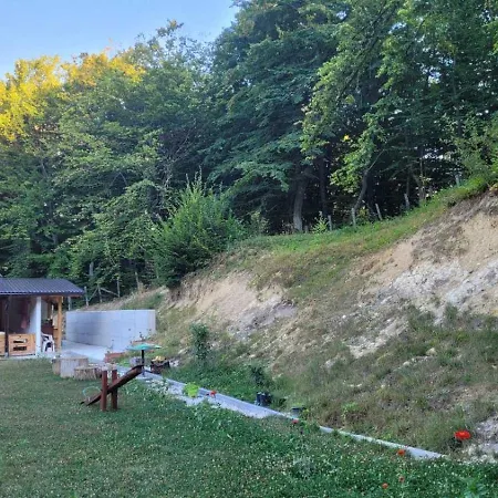 Vikendica Zenik Rakovica