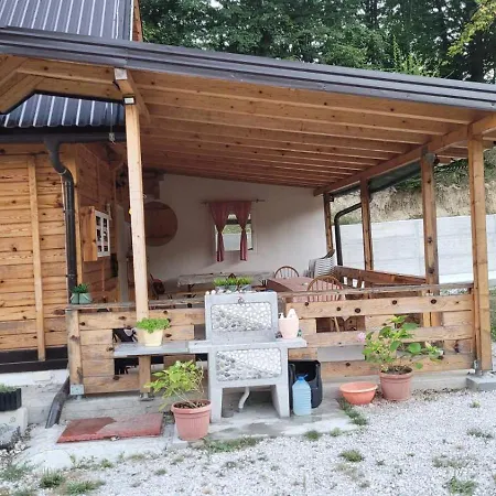 Vikendica Zenik Rakovica
